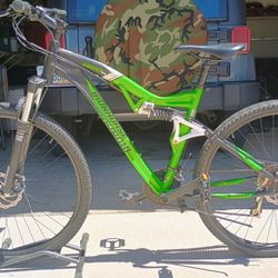 29 Inch Ironhorse Sinister Mountain Bike 