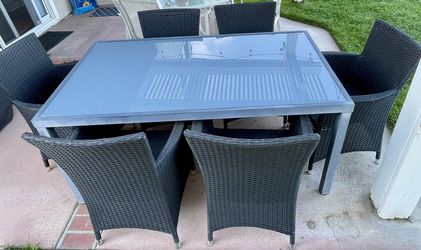 Outdoor Dining Table (6) Chairs Set