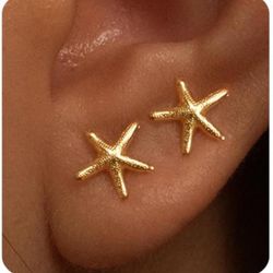 Gold Earrings for Women Trendy 14K Gold Small Starfish Stud Earrings Dainty Lightweight Minimalist Simple Hypoallergenic Earrings Jewelry Gifts for He