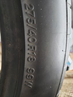 Tires 3 pices 275/40R18