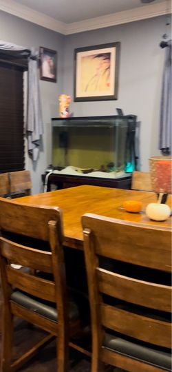 Counter high table 4 grey chairs