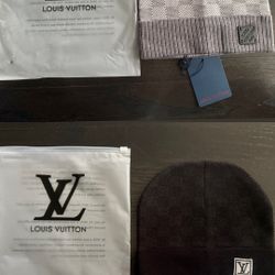 Lv Beanies (black And Grey)