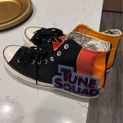 Converse Looney Tunes Men Size 13