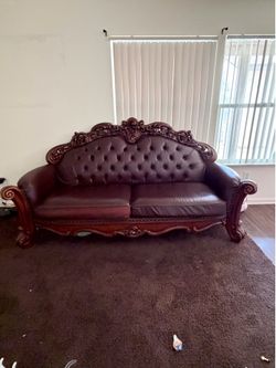 Couch set
