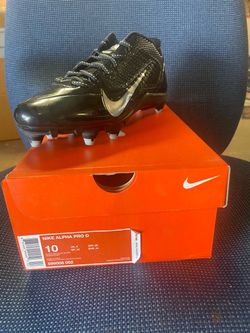 Nike Alpha Men's Football Cleats Size 10 D Medium