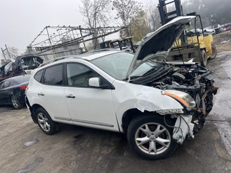 Parts 2011 Nissan Rogue For Parts Only 