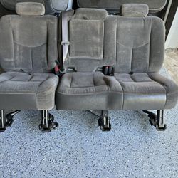 2005  Chevy/Gmc Crew Cab Rear Seat