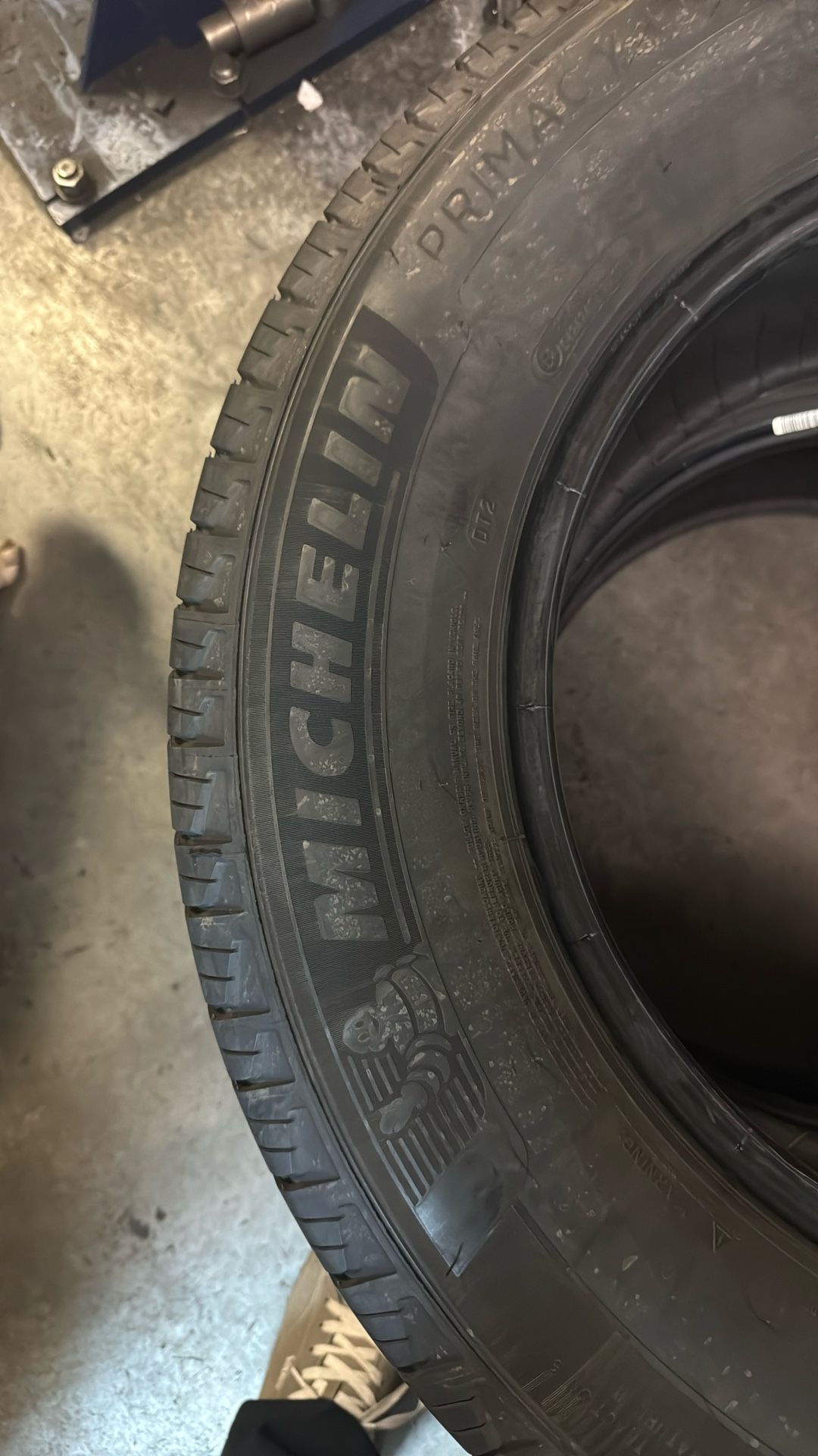 265/65/18 Michelins