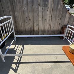 Twin Size Metal Bed