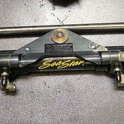 Seastar Hydraulic Ram 
