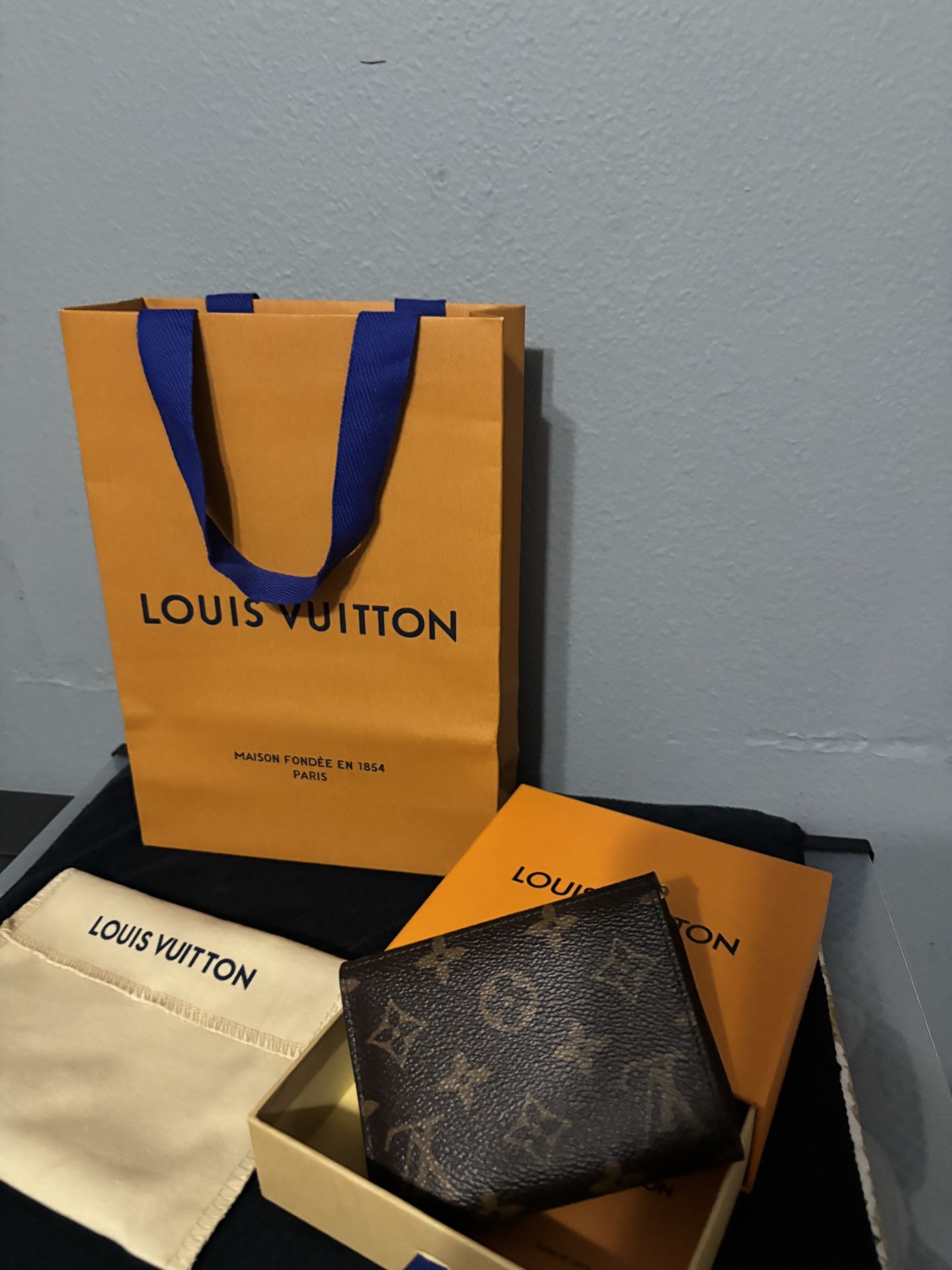 Louis Vuitton  On My Side Victorine Wallet 