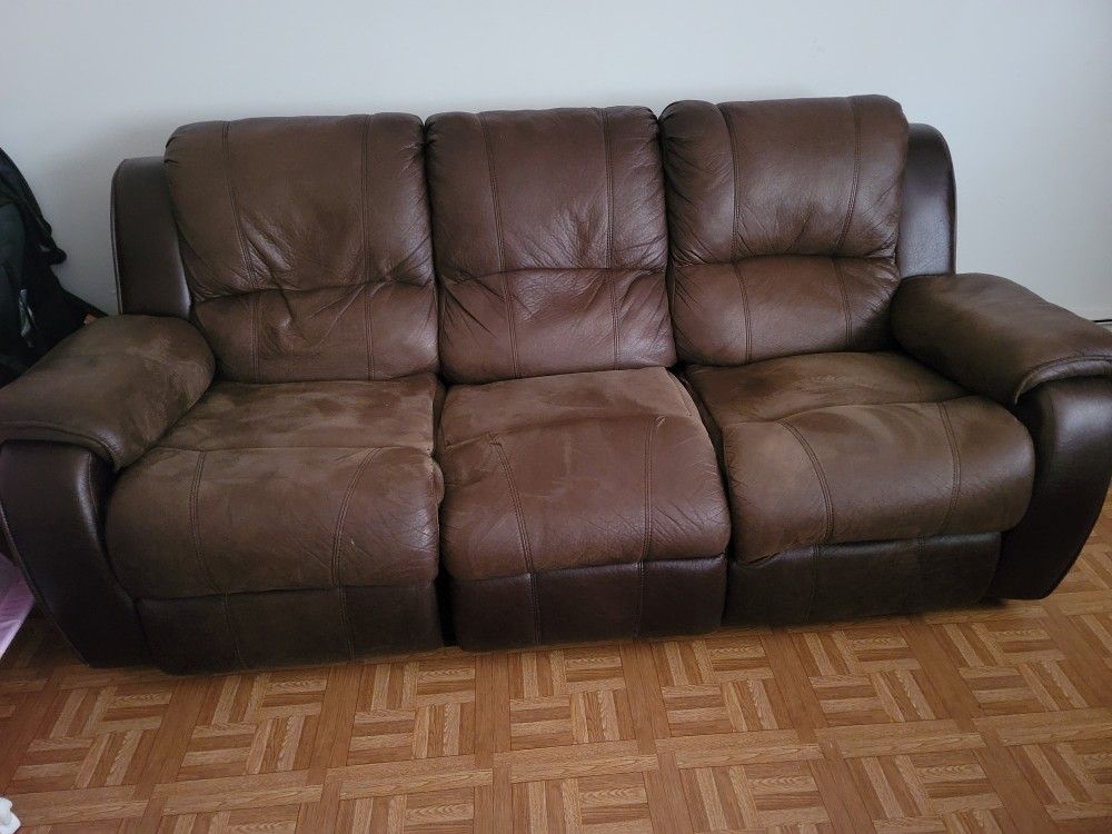 2 Sofas Free/ Regalados