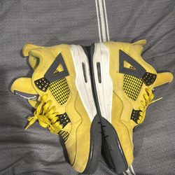 Jordan 4 ‘Lightning’