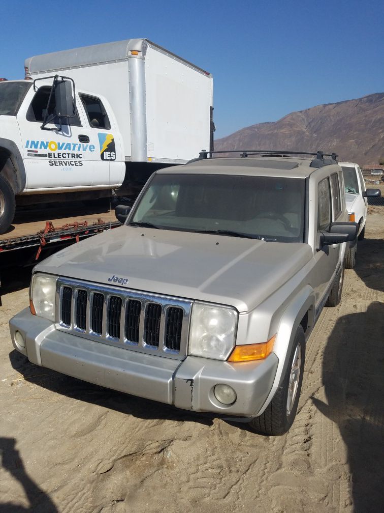 2007 jeep commander parting out