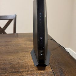 Netgear Nighthawk Cable Modem/Router (CAX80) 