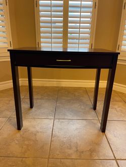 Computer desk
