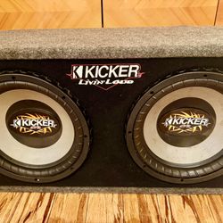 KICKER DOUBLE SUB BOX LIVIN LOUD! 