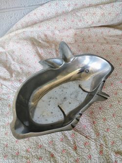 Aluminum rabbit trinket dish 