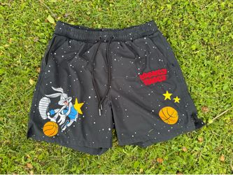Looney Tunes Shorts size L