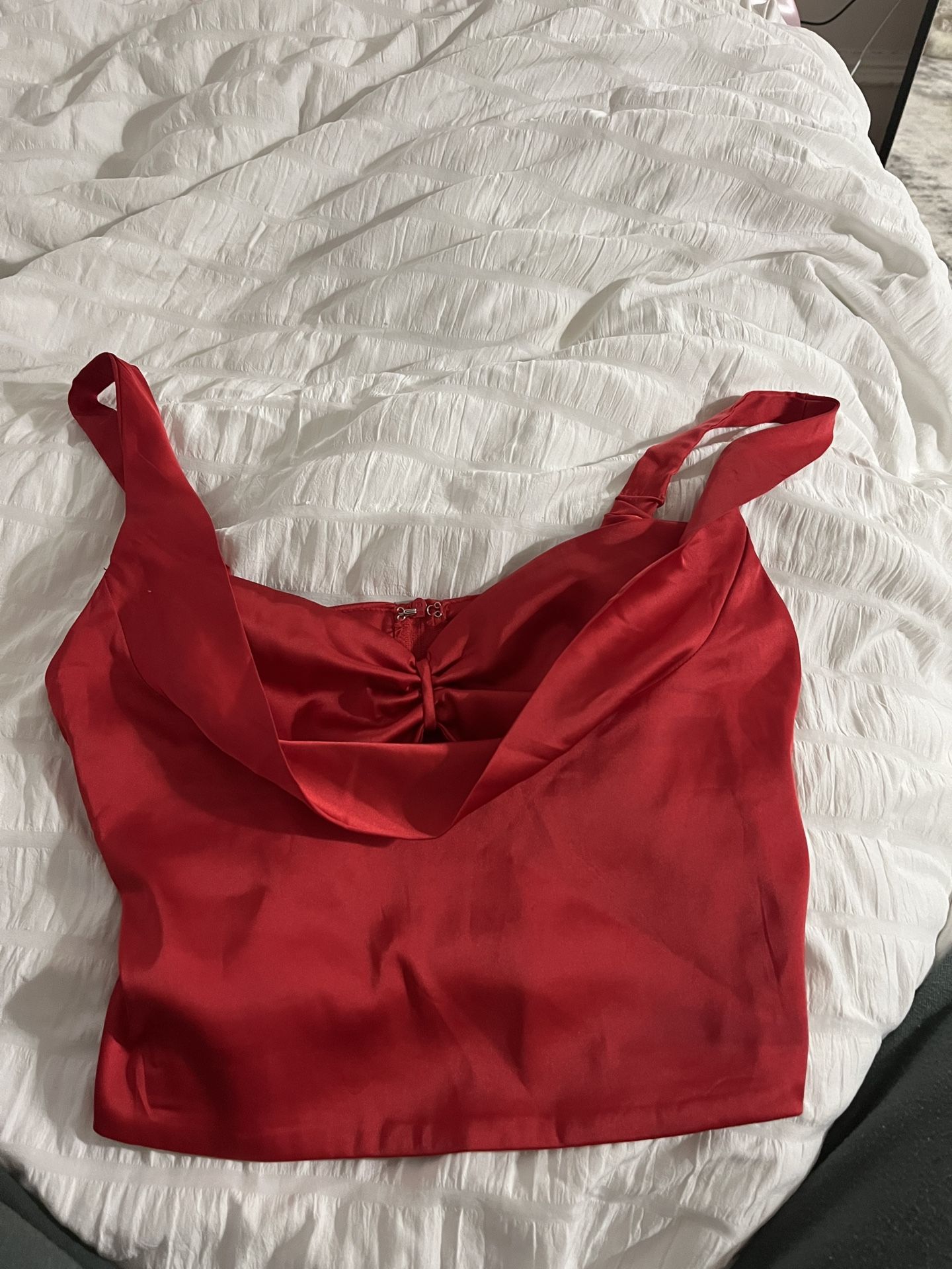 Windsor , Small , Red