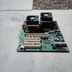 Tyan s2466 Athlon MP Dual CPU Motherboard With CPUs And Ram