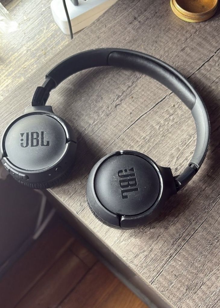 Jbl Headphones 45$