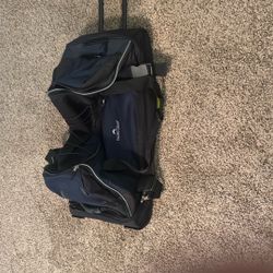 pacific gear rolling duffle bag. 