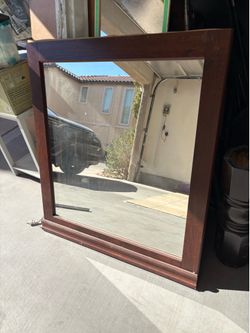 Mirror 3x3ft $1
