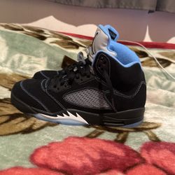 Jordan 5 Blue University  Size 12