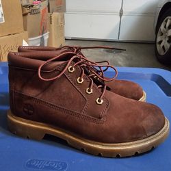 Timberland Nellie Chukka Boots. Size 8. $60