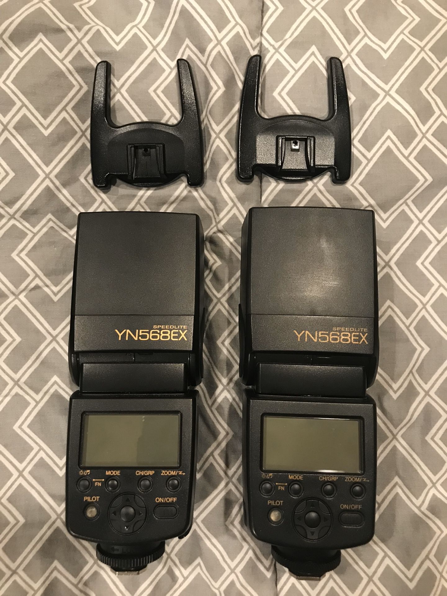 Yongnuo flashes (2), triggers (2), and controller