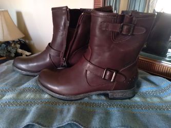 Ladies Leather Boots