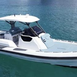 2026 Ranieri Cayman 38 Executive