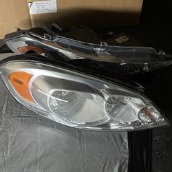 2006-2013 Chevrolet Impala - Driver and Passenger Side Halogen Headlight