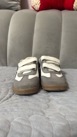 Kids Gray Suede Velcro Sneakers