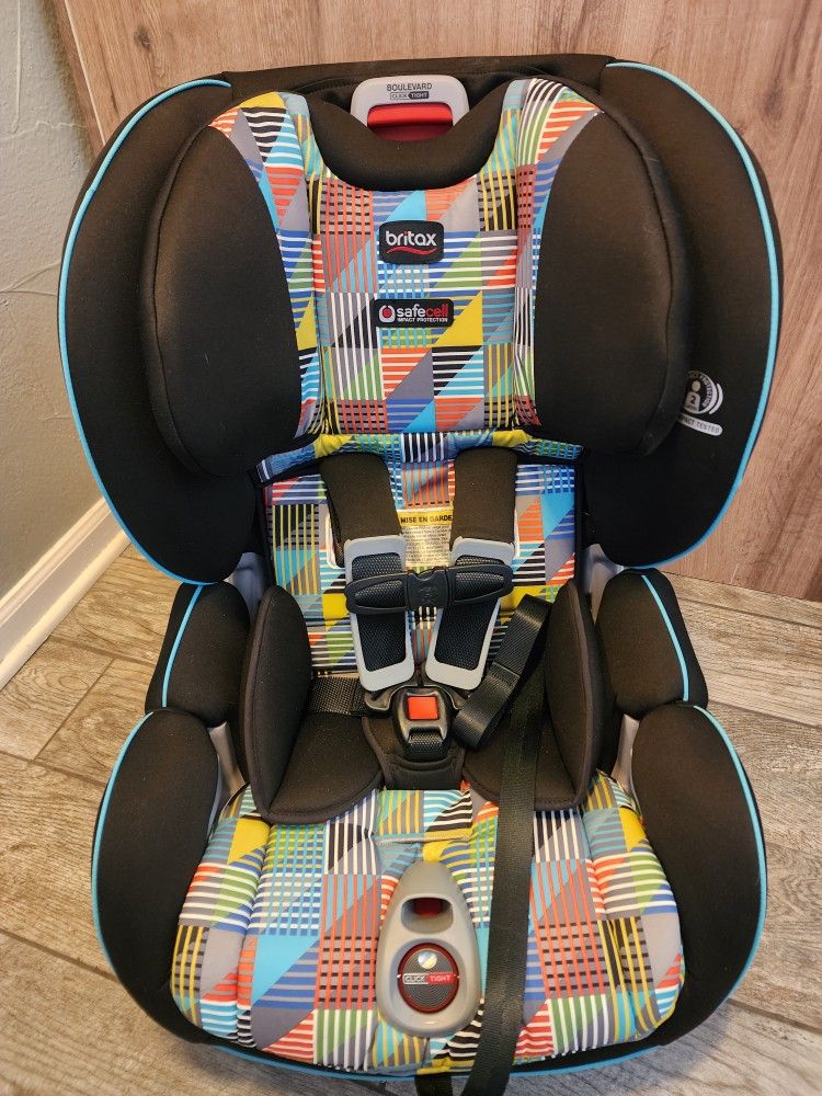 Britax Boulevard ClickTight Convertible Car Seat