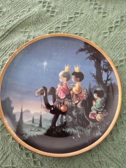 PRECIOUS MOMENTS BIBLE STORY PLATE COLLECTION