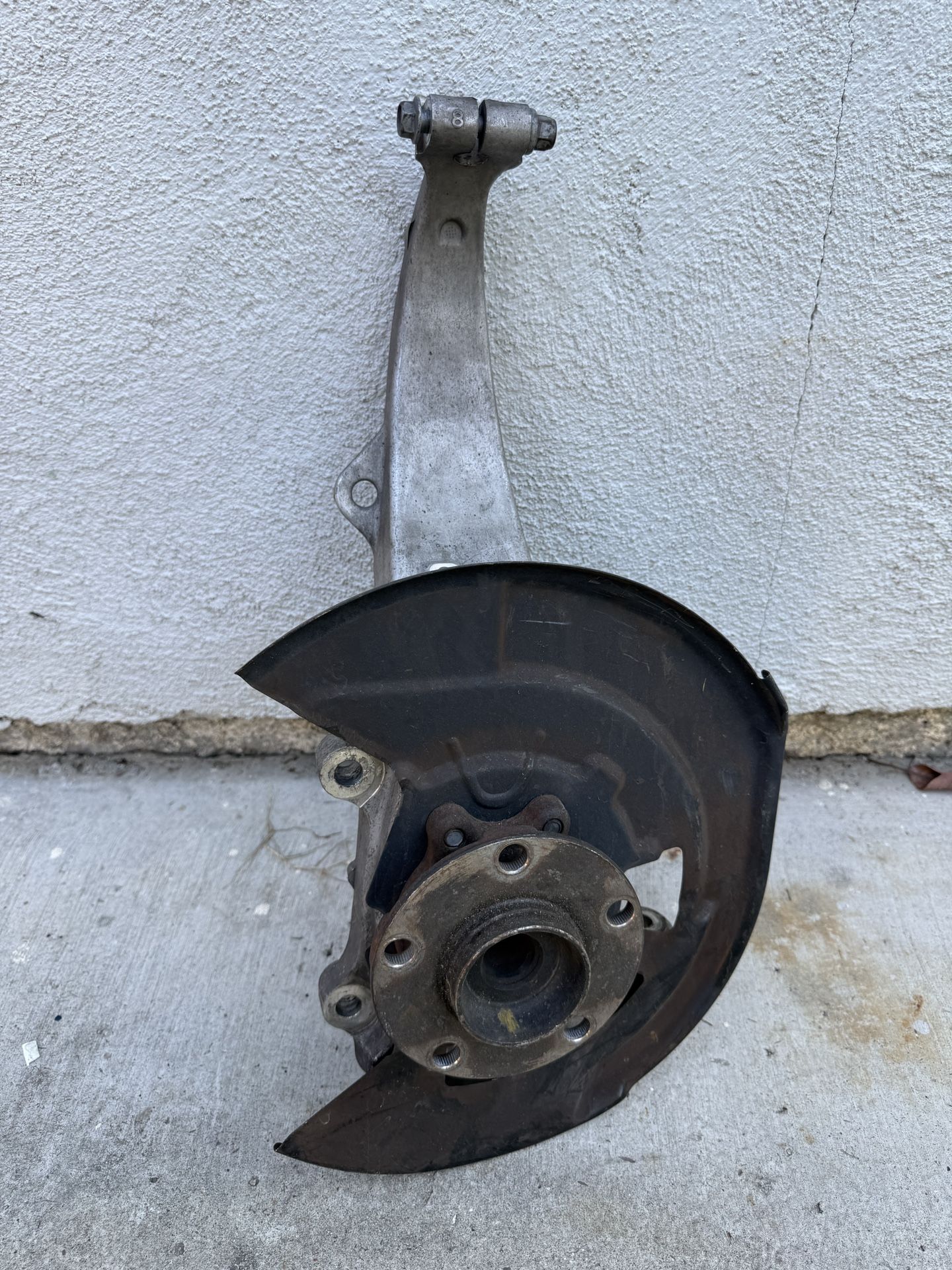 Nissan/Infiniti 40015-4GA0A Steering Knuckle DRIVER/LEFT