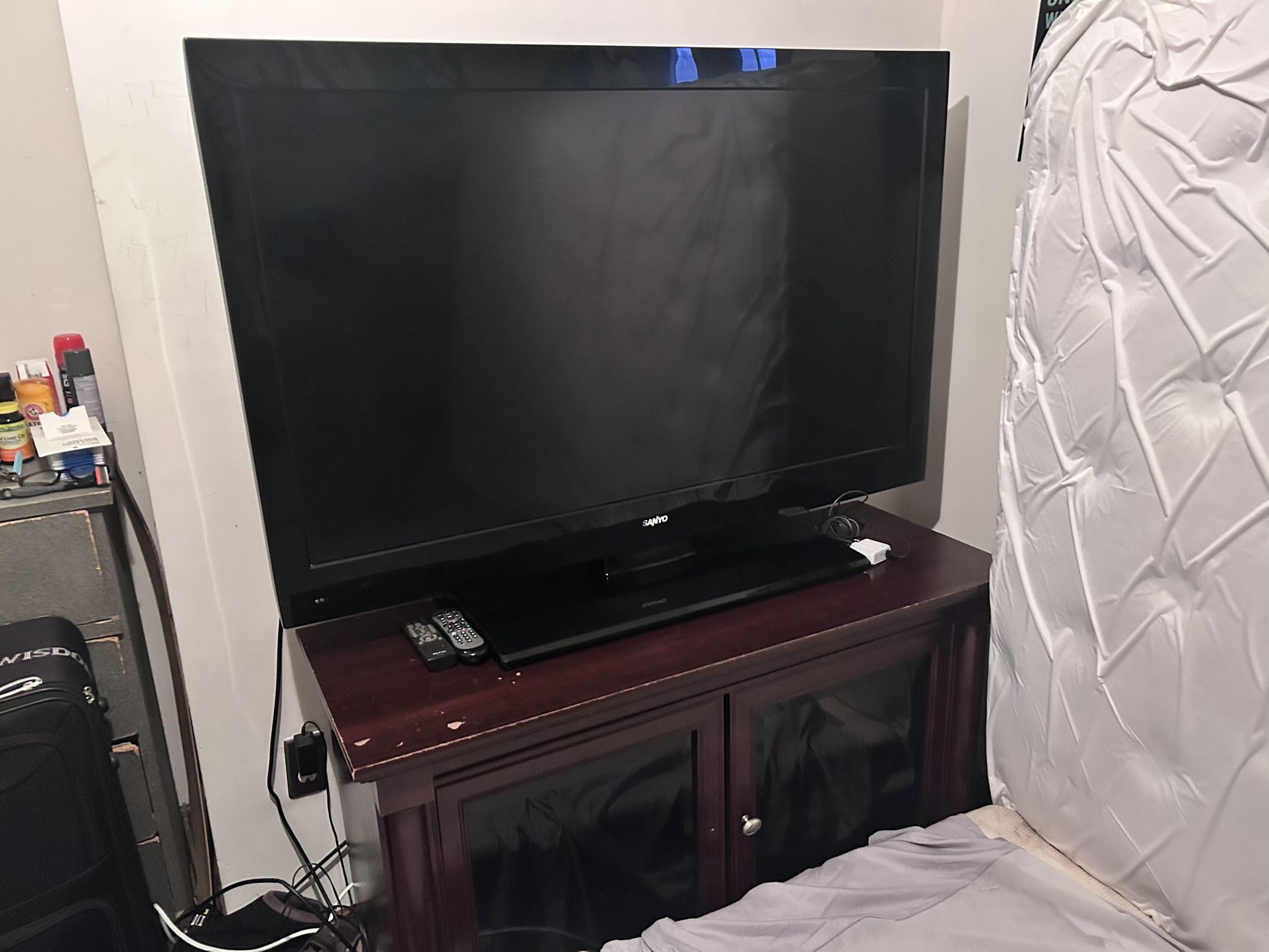 Sanyo Tv / Tv Stan