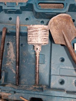 Makita Chipping Hammer with Accessories