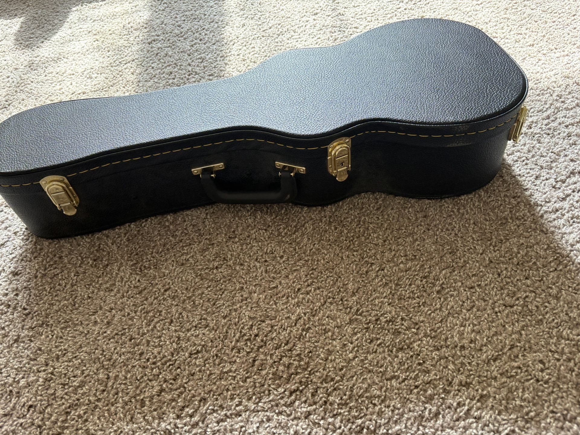 Acoustic-Electric Ukulele