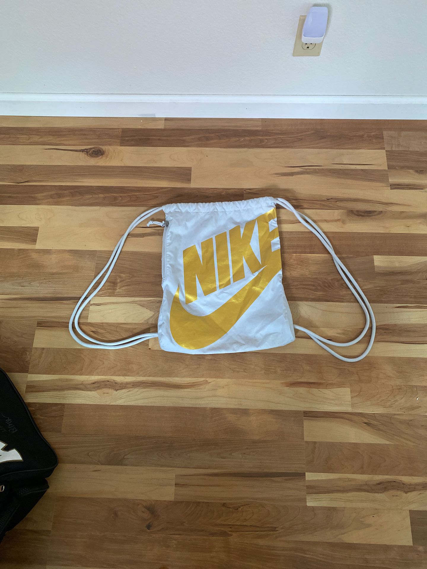 Nike drawstring backpack