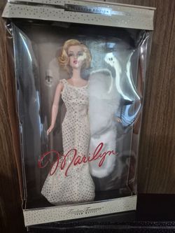Marilyn Monroe dolls lot of 2