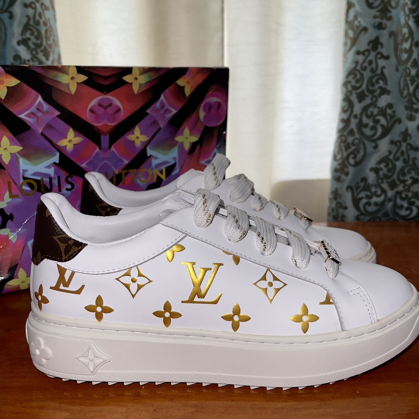 LOUIS VUITTON FRONTROW SNEAKERS (Pink) Size 8 for Sale in Orlando, FL -  OfferUp