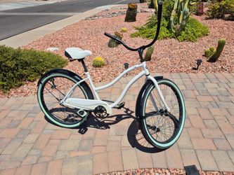Women's Beach Cruiser Bicycle White Mint