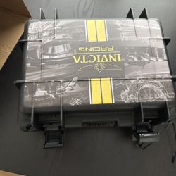 New INVICTA 8- Slot Watch Carry / Storage Case