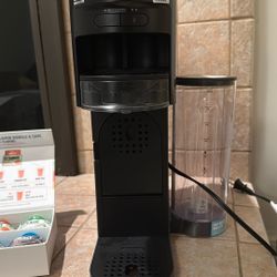 Ninja Thirsti Drink System 