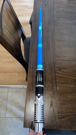 DISNEY LIGHT SABER