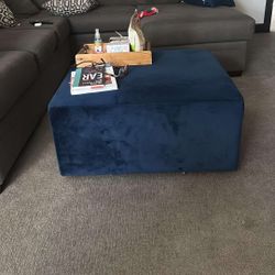 Ottoman gorgeous deep blue 