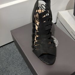 Women’s Shoe 